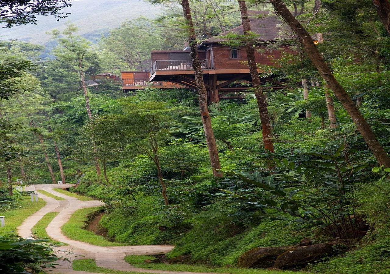 Hotel The Tamara Coorg Kakkabe Exterior foto